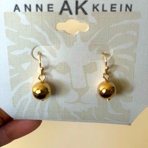 🛍️Anne Klein gold tone ball earrings